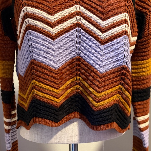 Patterned fall Sweater - Multicolor Size small - Picture 2 of 6
